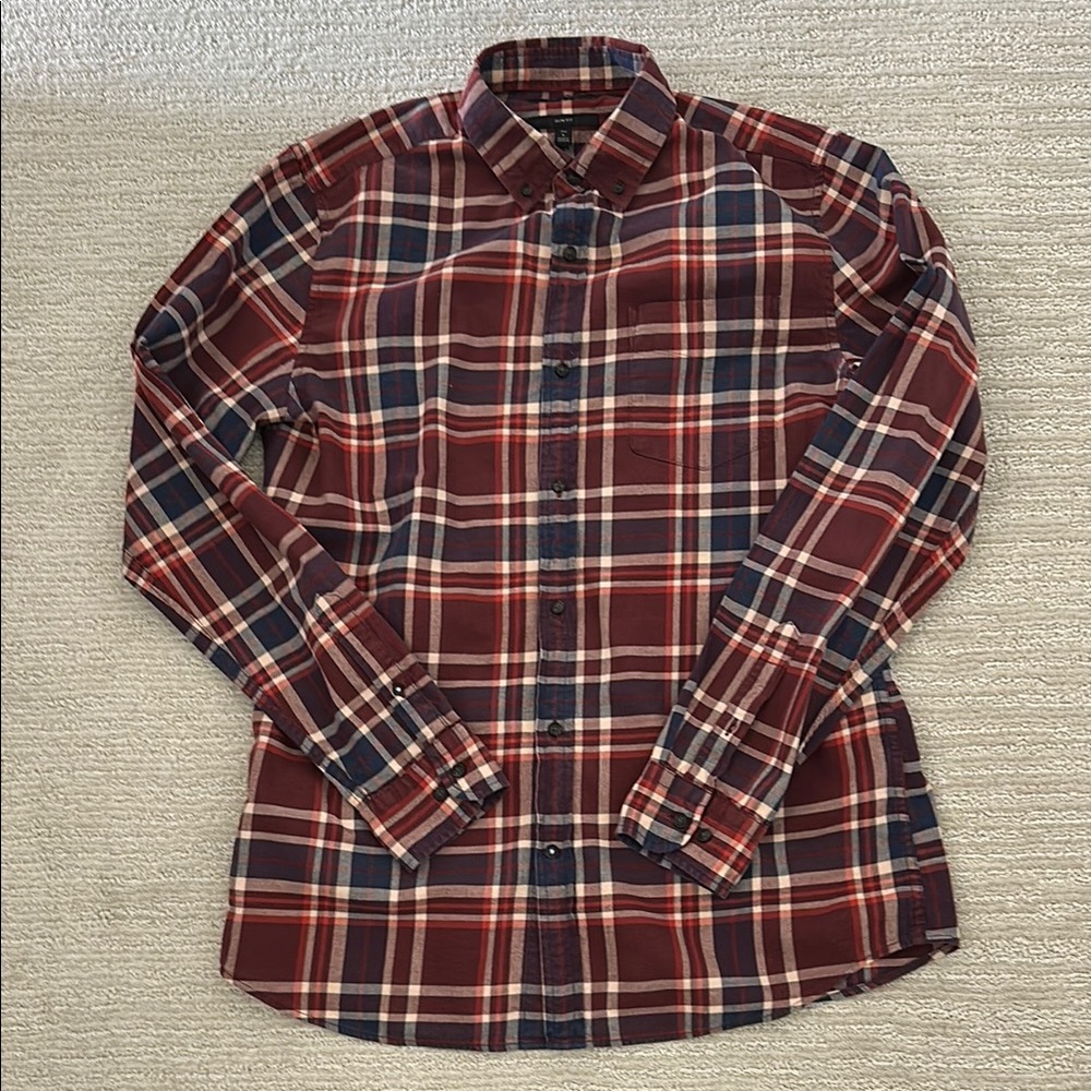 Banana Republic Red and Blue Casual Button Down Shirt